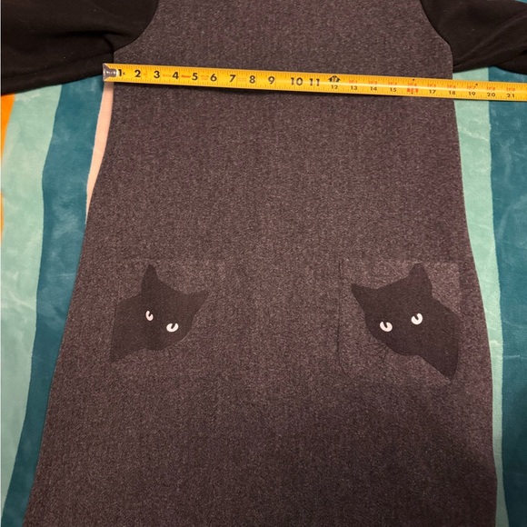 Gray & Black Cat Pocket Tunic Dress - Picture 3 of 6